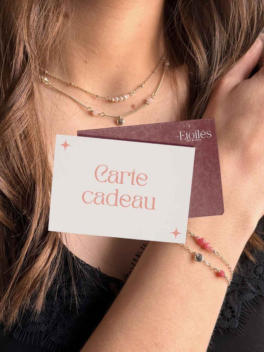 Carte cadeau Les Bijoux Etoilés avec texte « Carte Cadeau » et étoiles