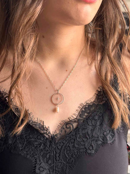 Collier perle de rosée : pendentif rond nacré avec étoile, perle pendante